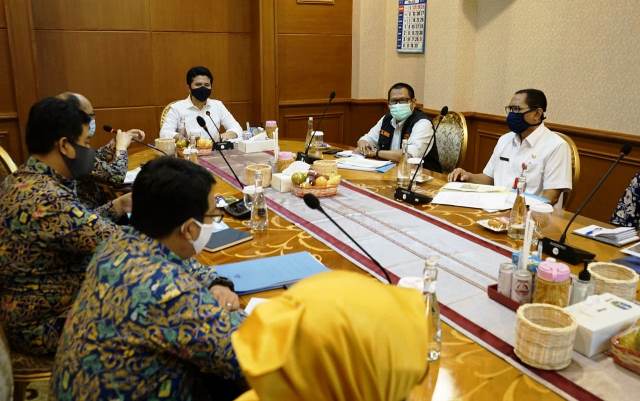 Wagub Emil Pastikan Seluruh Program BBWS di Jatim Berjalan Lancar