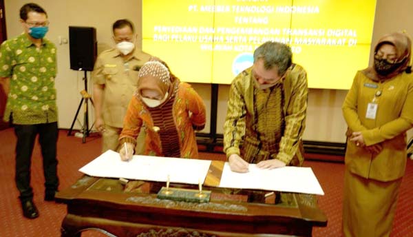 Pemkot Mojokerto Tandatangani MoU Penyediaan dan Pengembangan Transaksi Digital