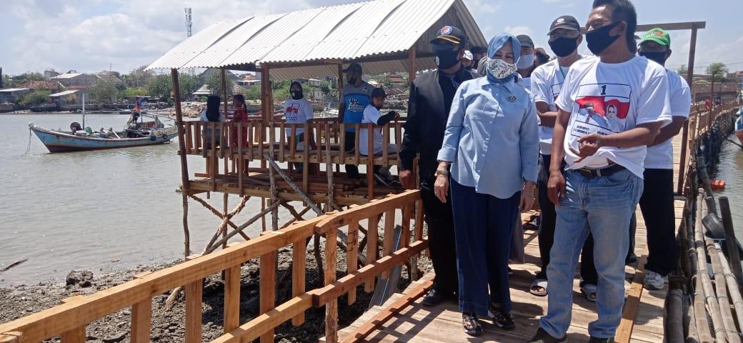 Nelayan Kesulitan Berlayar, Cawabup Astiti Suwarni Janji Lakukan Pengerukan Pantai Sedayu Lawas