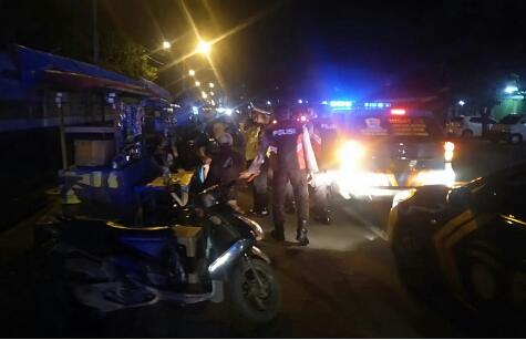 Polres Pelabuhan Tanjung Perak Giat Patroli skala besar dan Penertibam Masker
