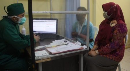 Mari Bersama Menjaga Kesehatan, RSUD dr Soegiri Lamongan Terapkan Prosedur Berkunjung