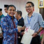 Selamatkan Setengah Triliun Aset Negara, Wamen ATR/Waka BPN Serahkan Sertipikat Tanah ke Pemkot Malang