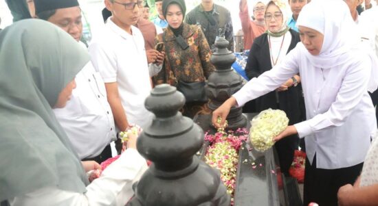 Khofifah Ziarah di Sampang, Cipung M Noer : Coblos No 2 untuk Jawa Timur!