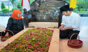 Khofifah-Emil Ziarah ke Makam Bung Karno, Mengenang Sang Proklamator dan Kedekatannya dengan Ulama NU