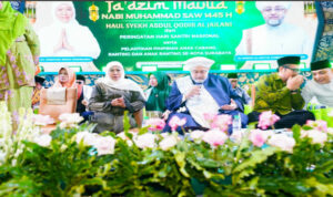 Khofifah dan Eri Cahyadi Hadiri Ta’dzim Maulid Nabi, Syekh Afeefuddin Doakan Khofifah