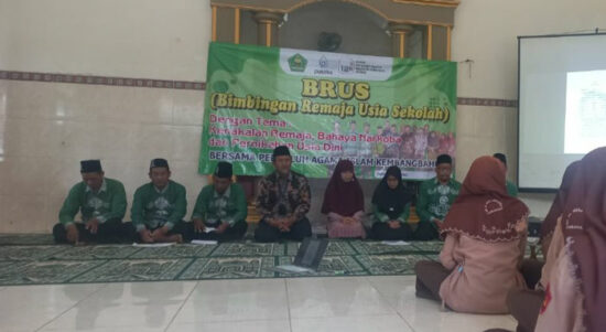 PAI Kembangbahu Sosialisasikan Bahaya Narkoba dan Kenakalan Remaja di MA Al-Munawwaroh