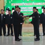 Penyerahan SK Pengurus Perwakilan BWI Kabupaten Sidoarjo dari Ketua BWI Jatim Dr. KH. Mustain MAg kepada Ketua BWI Sidoarjo H. Ruhu Syahid Thoha di Pendopo Delta Wibawa Sidoarjo.