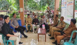 Cegah Gangguan Kamtibmas, Polsek Tikung dan Pemdes Botoputih Sepakat Tiadakan Sound Horeg saat Agustusan Cegah Gangguan Kamtibmas, Polsek Tikung dan Pemdes Botoputih Sepakat Tiadakan Sound Horeg saat Agustusan