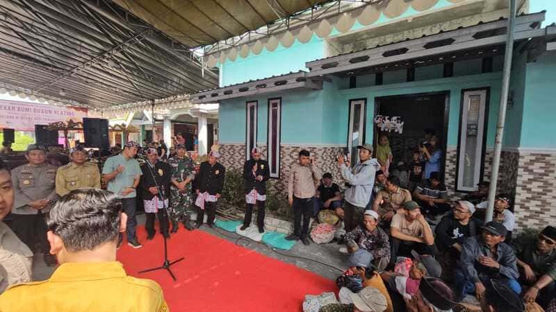 Polsek Tikung Kawal Sedekah Dusun Klanting, Bupati Lamongan Sampaikan Komitmen Ketahanan Pangan