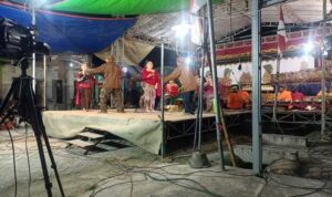 Polsek Tikung Pastikan Pagelaran Wayang Kulit Sedekah Bumi di Lamongan Berjalan Kondusif Polsek Tikung Pastikan Pagelaran Wayang Kulit Sedekah Bumi di Lamongan Berjalan Kondusif