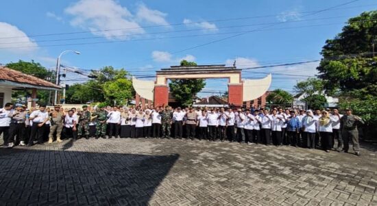 Polsek Tikung Teguhkan Persatuan Lewat Upacara Hari Kesaktian Pancasila