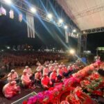 Ribuan jamaah menghadiri Tasyakuran Akbar Ahbaabul Musthofa di Lapangan Gajah Mada Lamongan.