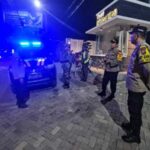 Kapolsek Tikung Turun Langsung Awasi Titik Rawan