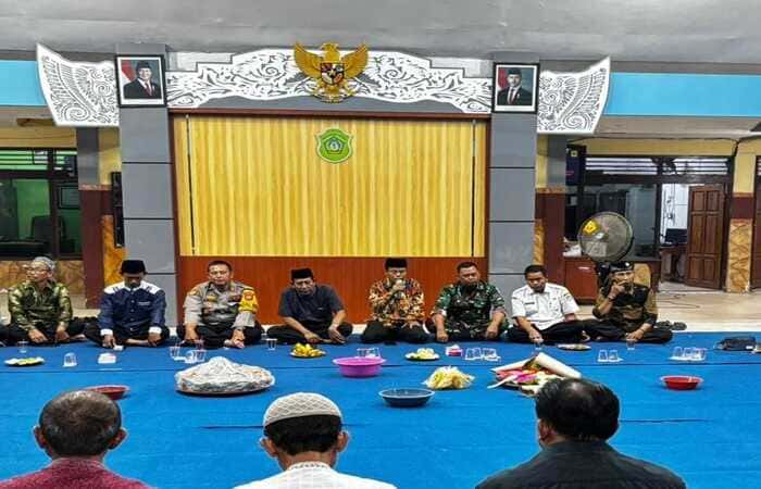 Doa Bersama di Akhiri Tahun, Pesan Damai dari Kapolsek Tikung