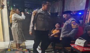 Kapolsek Tikung AKP Anang imbau keamanan warkop dan pasar sapi Bakalan Pule Lamongan