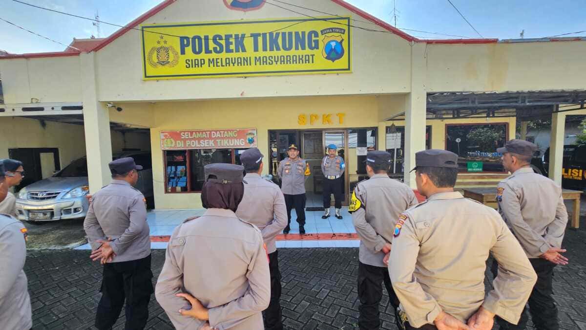 Lamongan Siaga Cuti Bersama, Kapolsek Tikung Turunkan Personel Jaga Kondusivitas
