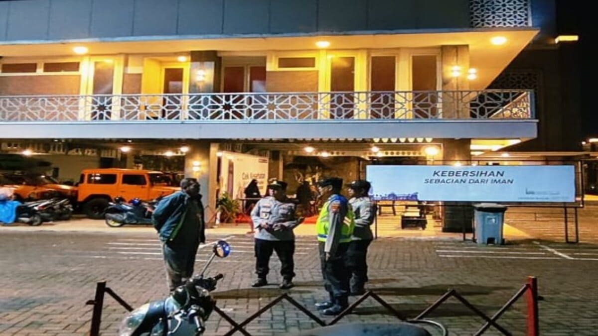 Polsek Tikung Lamongan Gelar Patroli Malam, Warga Diminta Waspada Curanmor