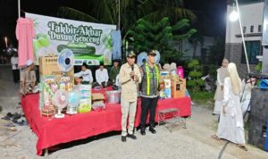 Kapolsek dan Camat Tikung hadiri Takbir Akbar tertib tanpa konvoi di Genceng